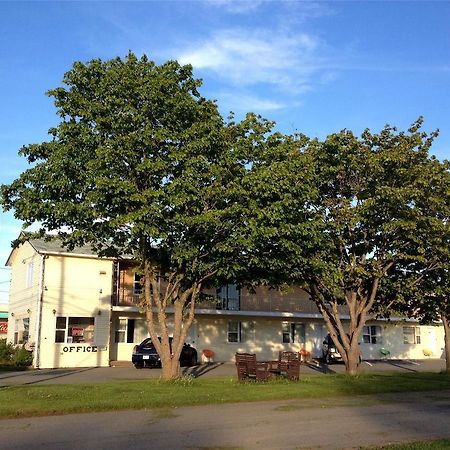 Baker'S Lighthouse Motel Summerside Extérieur photo